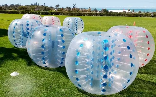 futbol-burbuja-despedidas-de-soltera (1)